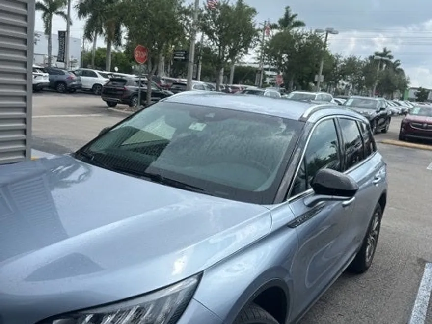 2022 Lincoln Corsair Standard photo 1