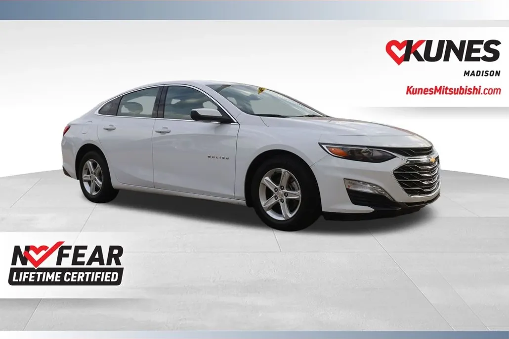 2023 Chevrolet Malibu 1LT photo 1