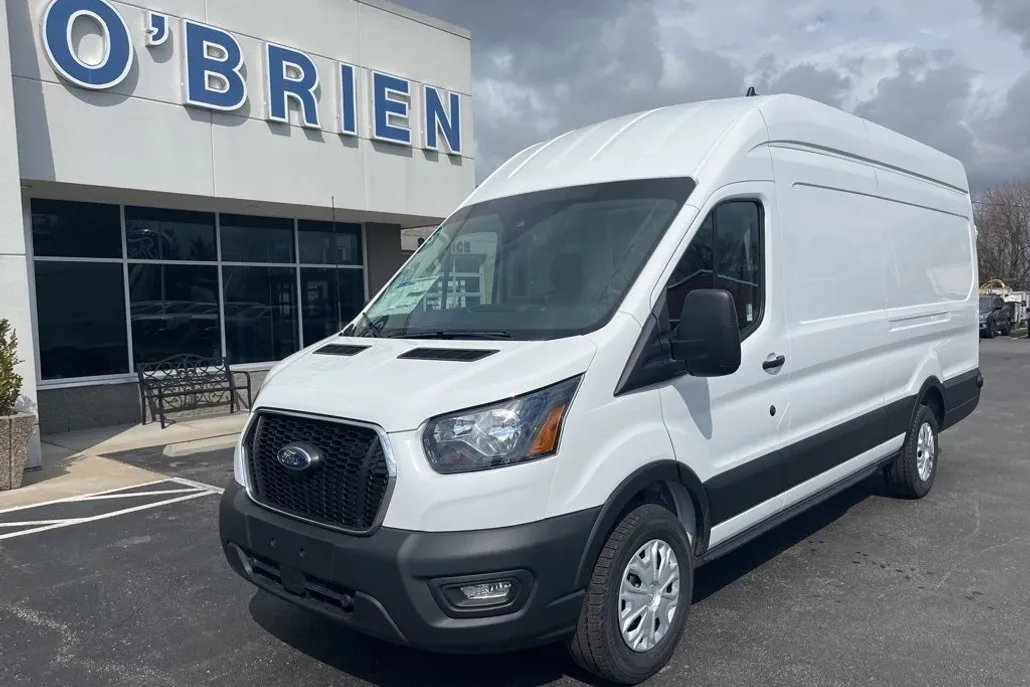 2025 Ford Transit photo 1
