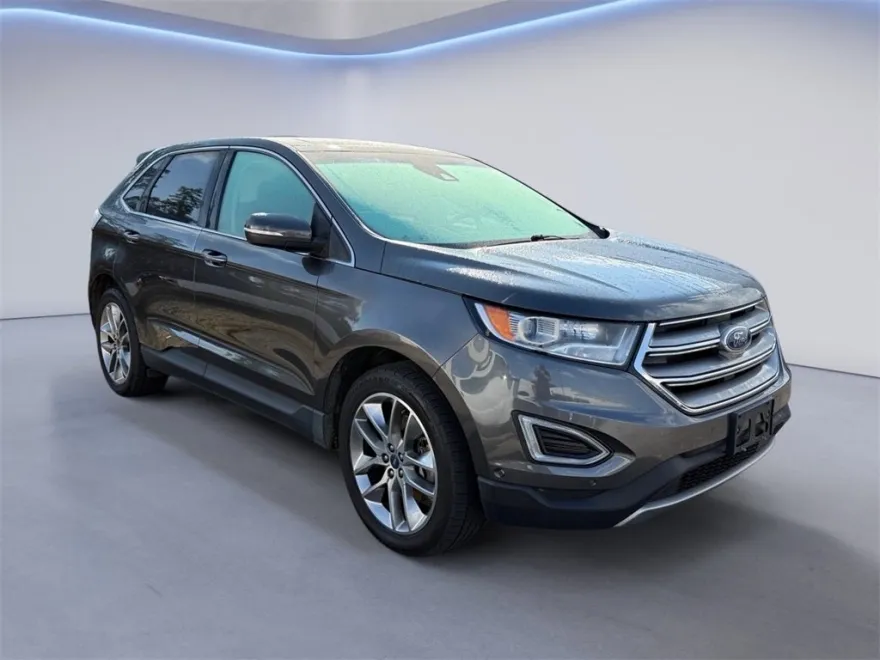 2018 Ford Edge Titanium photo 1