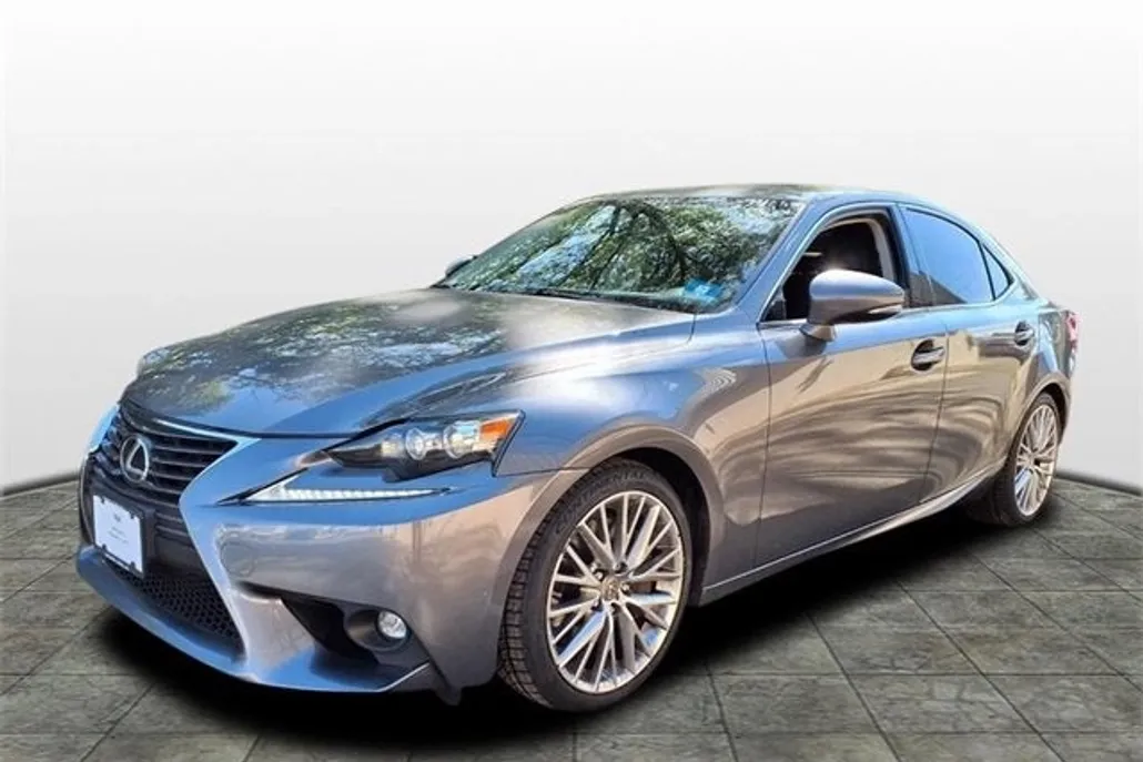 2016 Lexus IS 300 photo 1
