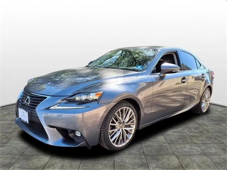 2016 Lexus IS 300 photo 1