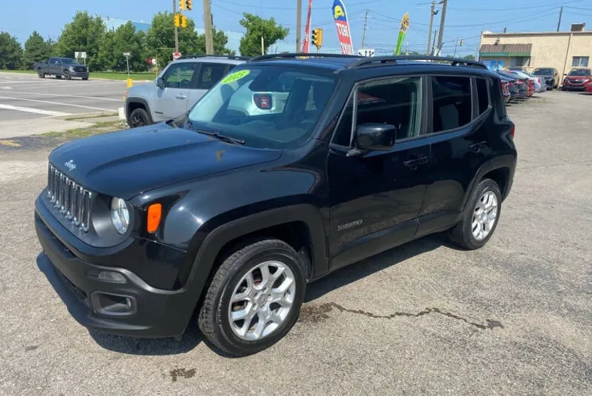 2015 Jeep Renegade Latitude North Edition photo 1