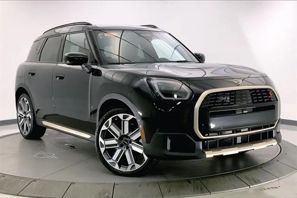 2025 Mini Countryman S ALL4 photo 1