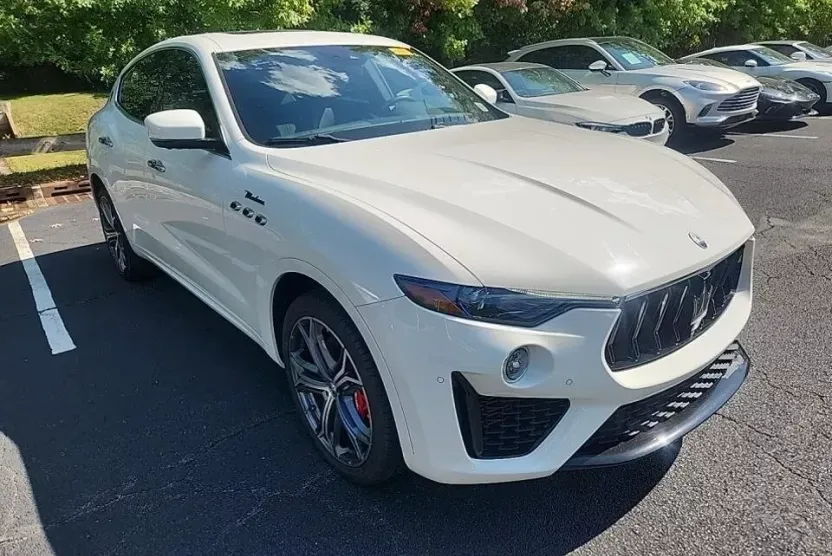 2023 Maserati Levante Modena S photo 1