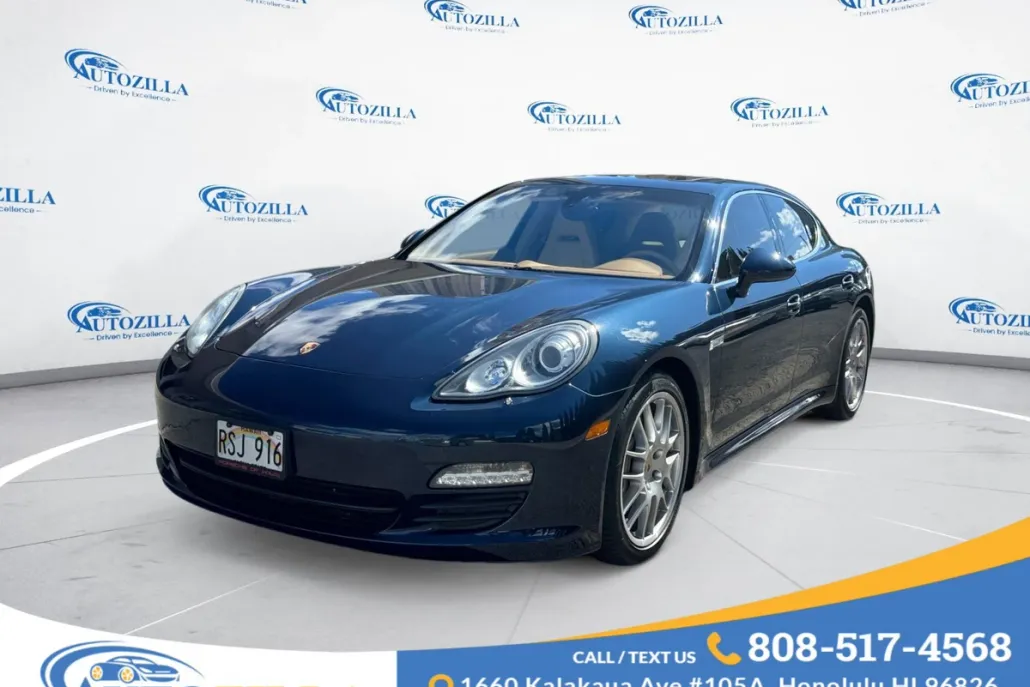 2013 Porsche Panamera 4S photo 1