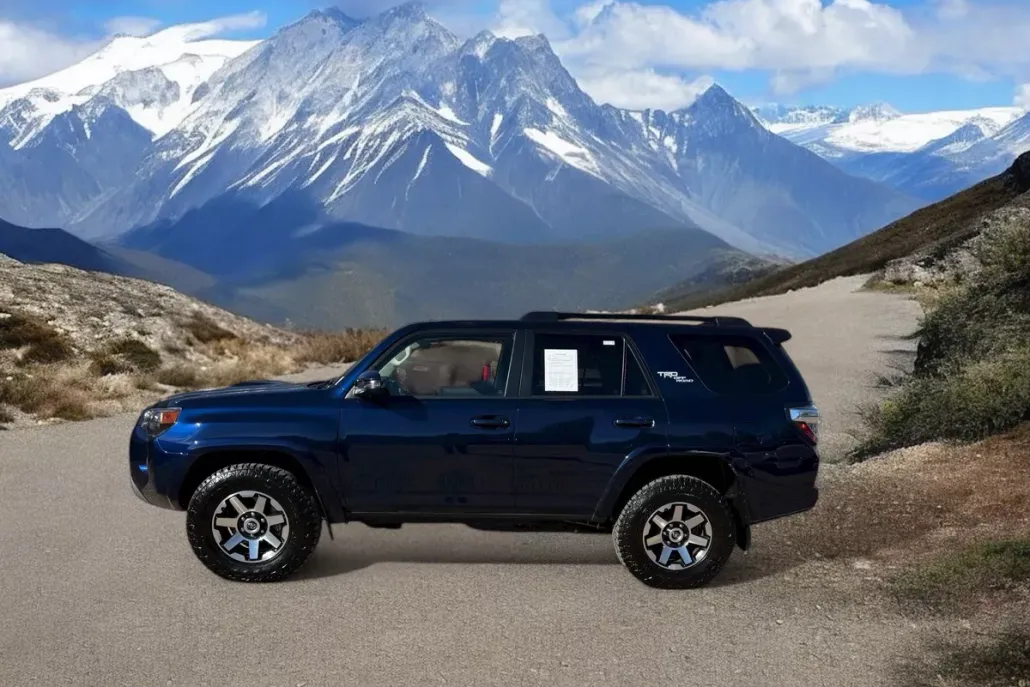 2022 Toyota 4Runner TRD photo 1