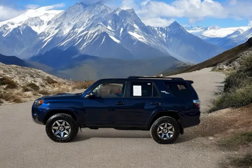 2022 Toyota 4Runner TRD photo 1
