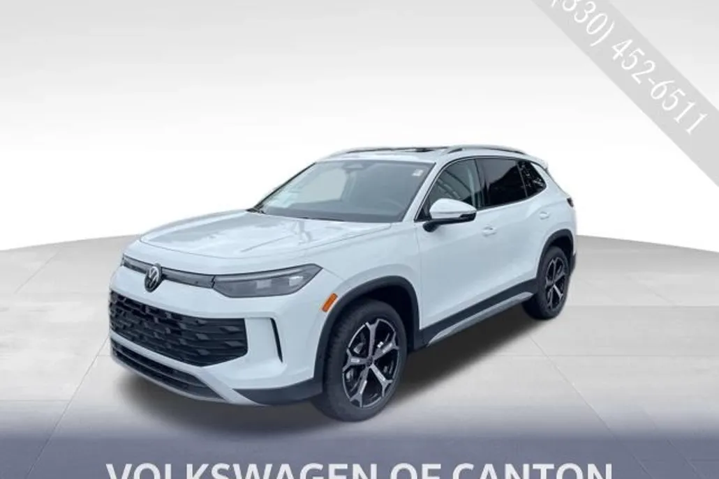2025 Volkswagen Tiguan SE photo 1