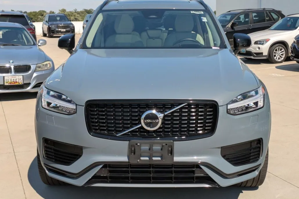 2023 Volvo XC90 Recharge T8 Ultimate photo 1
