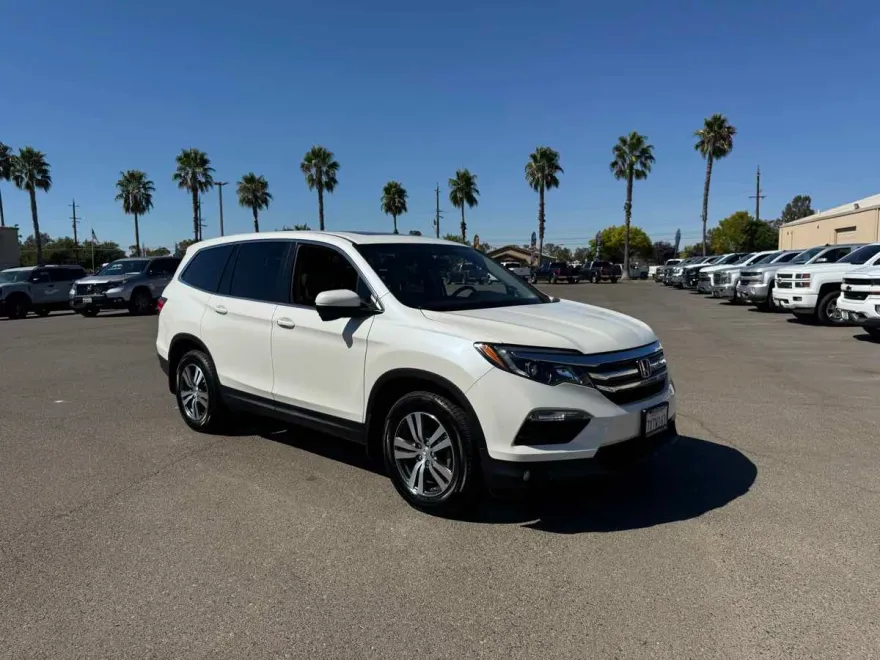 2017 Honda Pilot EX-L photo 1