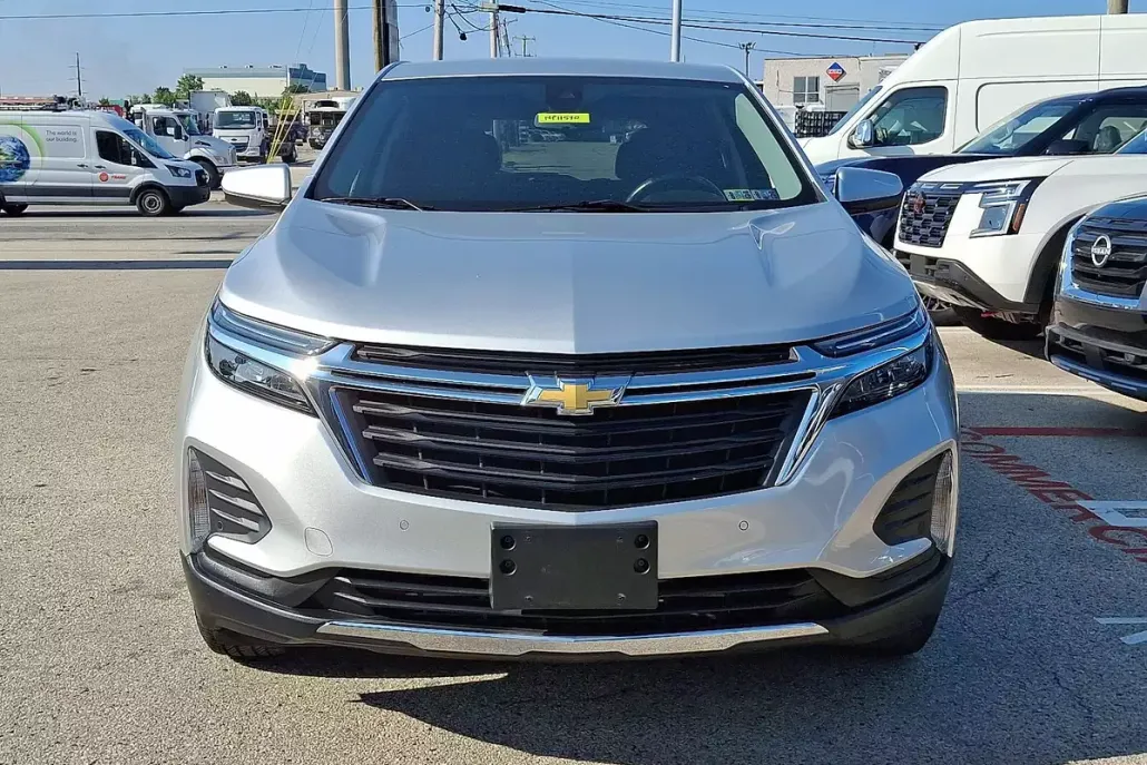 2022 Chevrolet Equinox LT photo 1