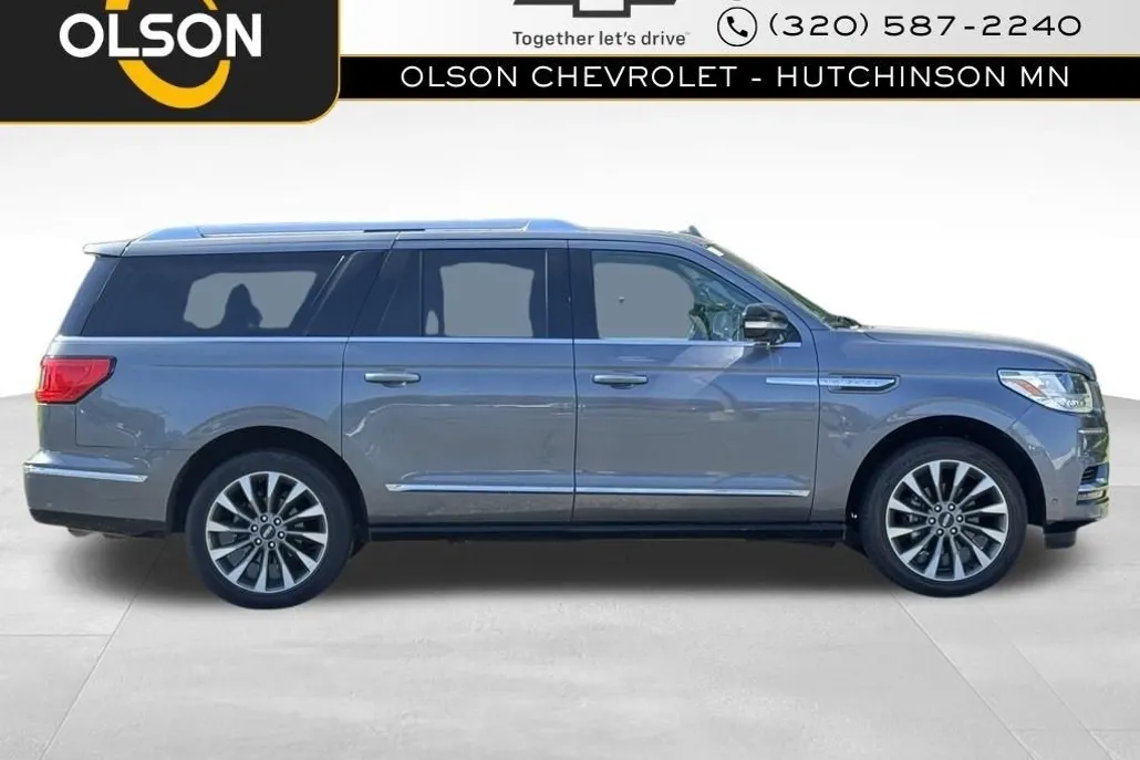 2021 Lincoln Navigator Reserve L photo 1