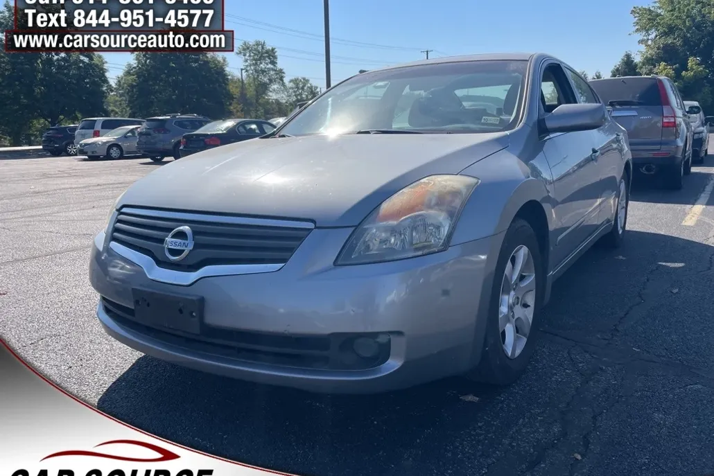 2008 Nissan Altima 2.5 S photo 1