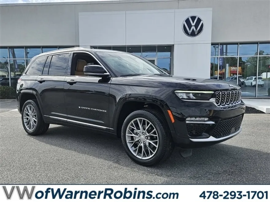 2023 Jeep Grand Cherokee Summit photo 1