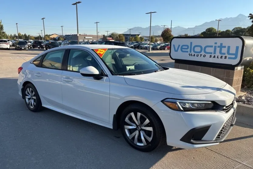 2023 Honda Civic LX photo 1