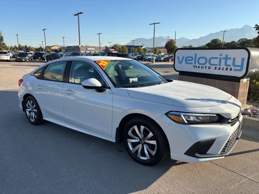 2023 Honda Civic LX photo 1