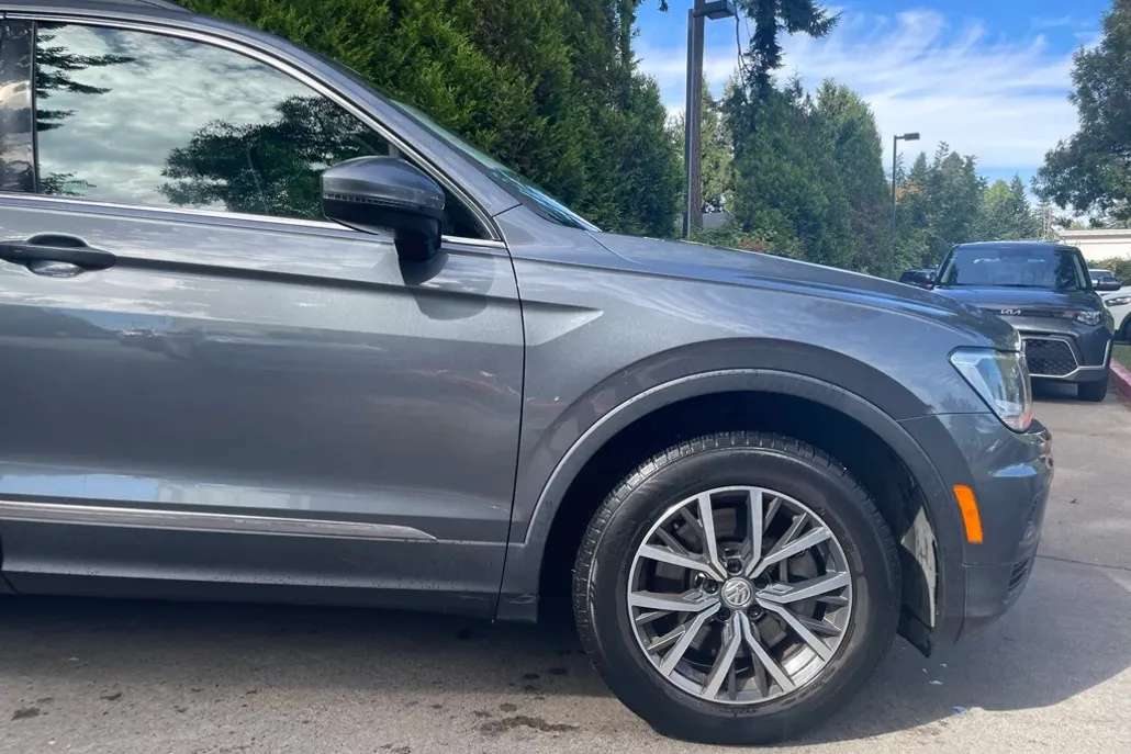2018 Volkswagen Tiguan SE photo 1