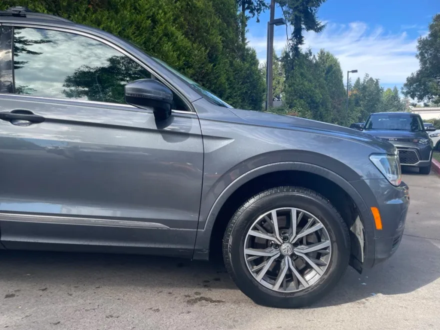 2018 Volkswagen Tiguan SE photo 1