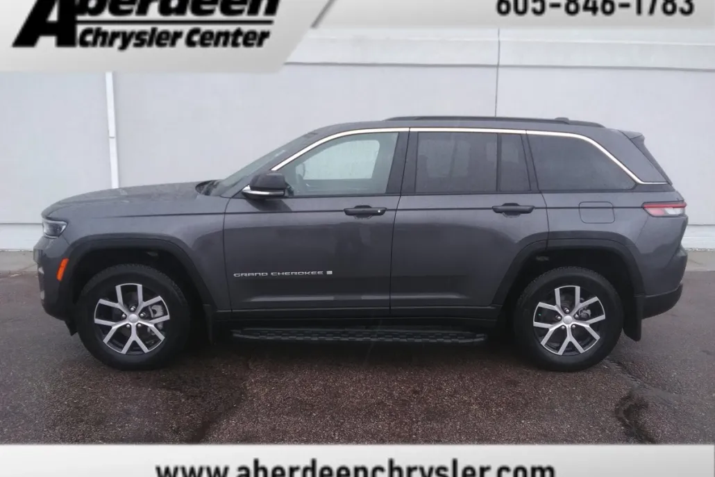 2024 Jeep Grand Cherokee Limited photo 1
