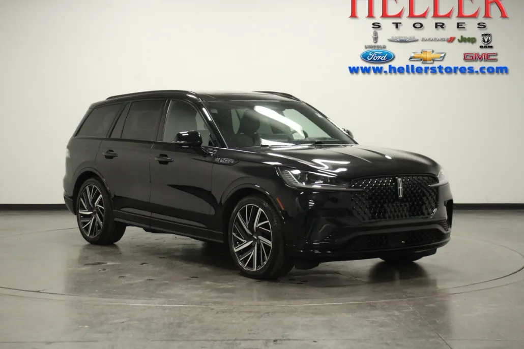 2025 Lincoln Aviator Black Label photo 1