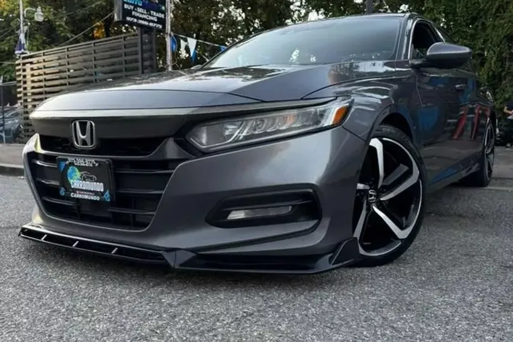 2018 Honda Accord Sport photo 1