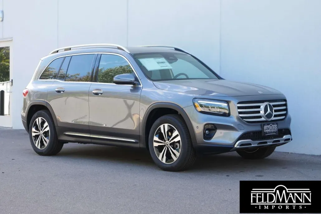 2025 Mercedes Benz GLB 250 4MATIC photo 1