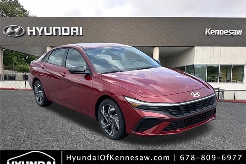 2025 Hyundai Elantra SEL Sport photo 1