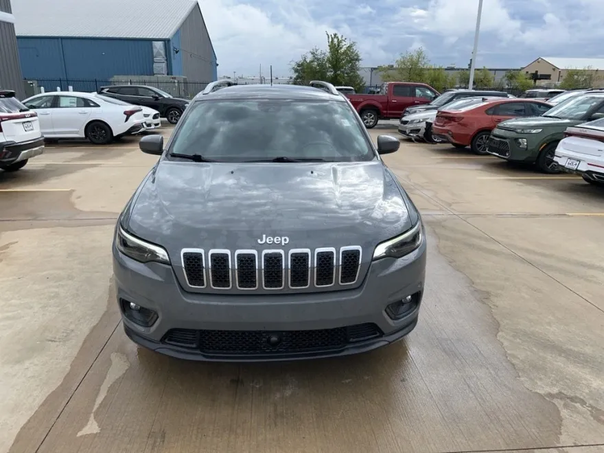 2021 Jeep Cherokee Latitude Lux photo 1
