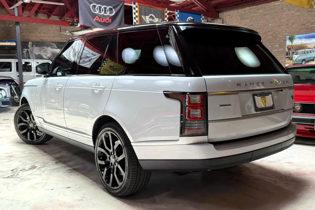 2016 Land Rover Range Rover SuperCharged photo 1