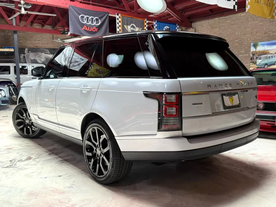 2016 Land Rover Range Rover SuperCharged photo 1