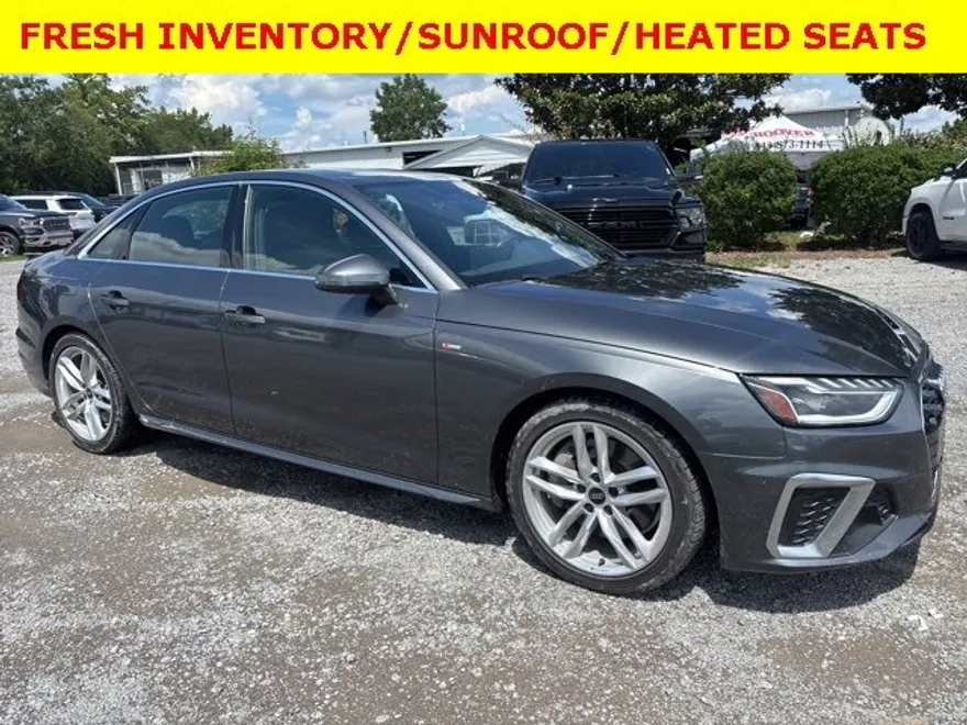 2023 Audi A4 S line Quattro Premium Plus photo 1