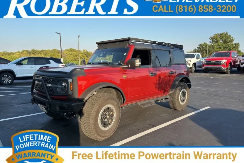 2023 Ford Bronco Badlands photo 1