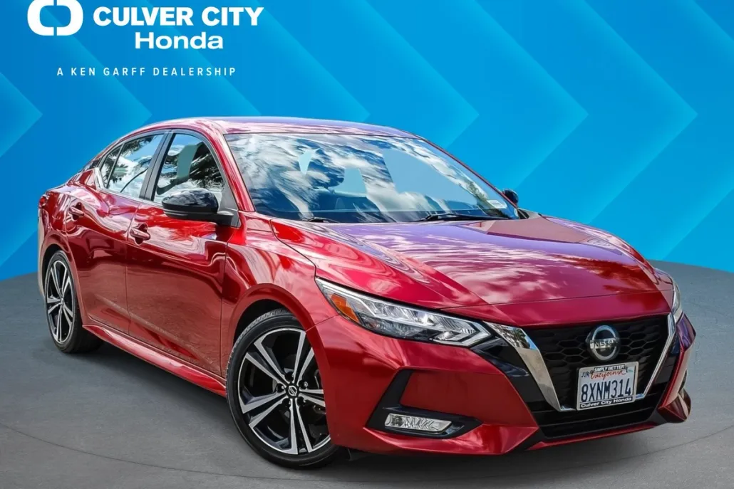 2021 Nissan Sentra SR photo 1