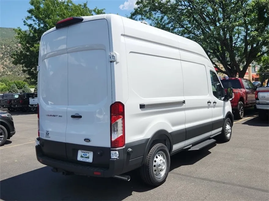 2025 Ford Transit Cargo Van photo 1