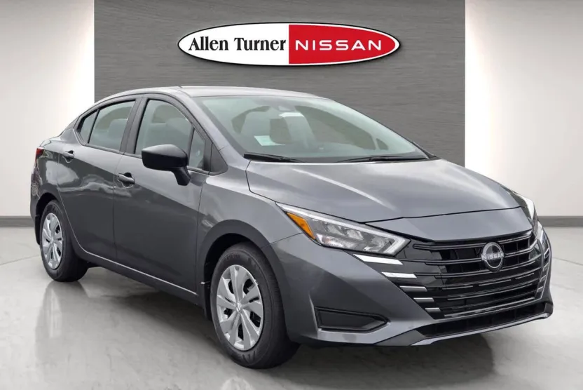 2025 Nissan Versa S photo 1