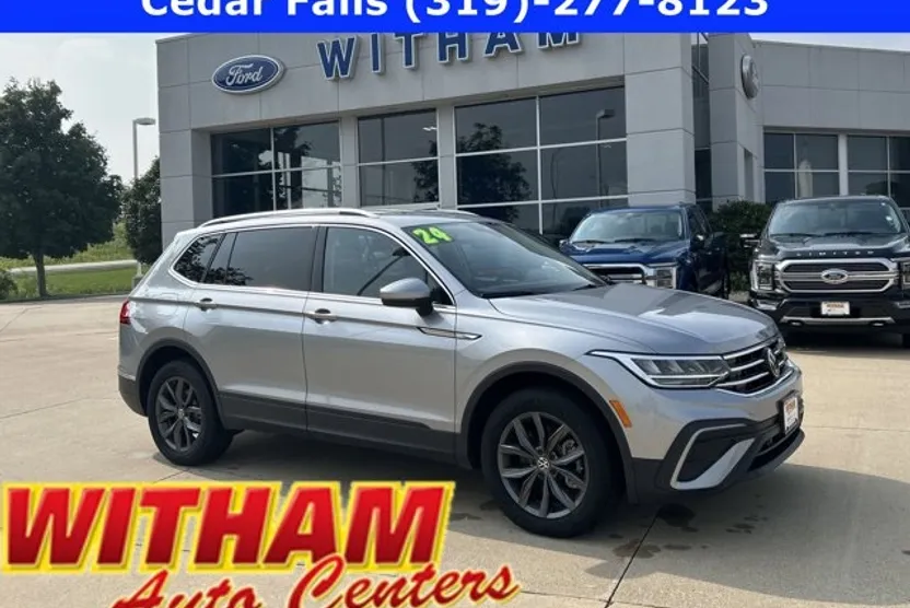2024 Volkswagen Tiguan SE photo 1