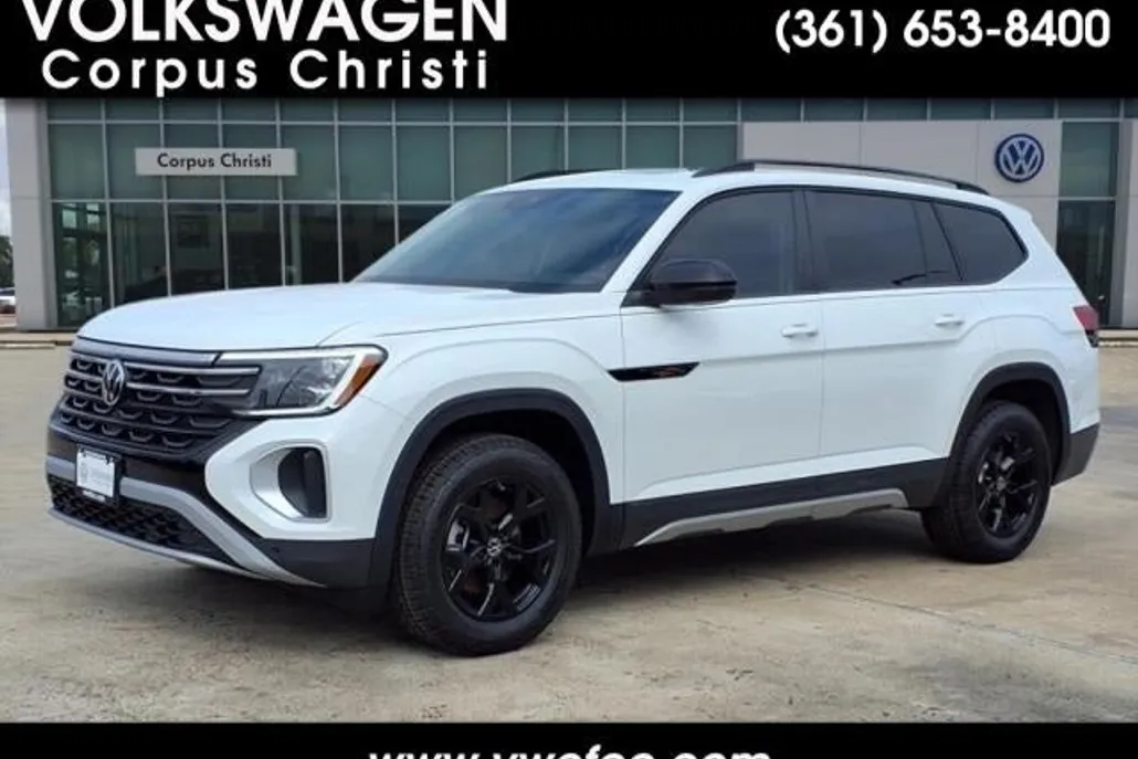 2025 Volkswagen Atlas Peak Edition SE photo 1