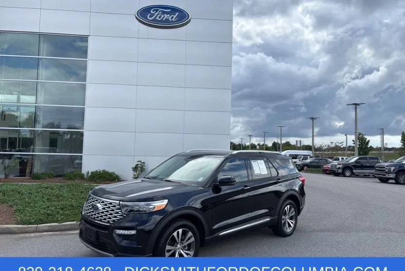 2020 Ford Explorer Platinum photo 1