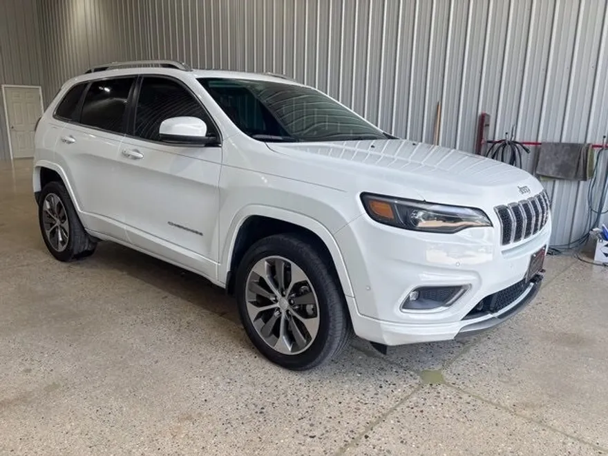 2019 Jeep Cherokee Overland photo 1