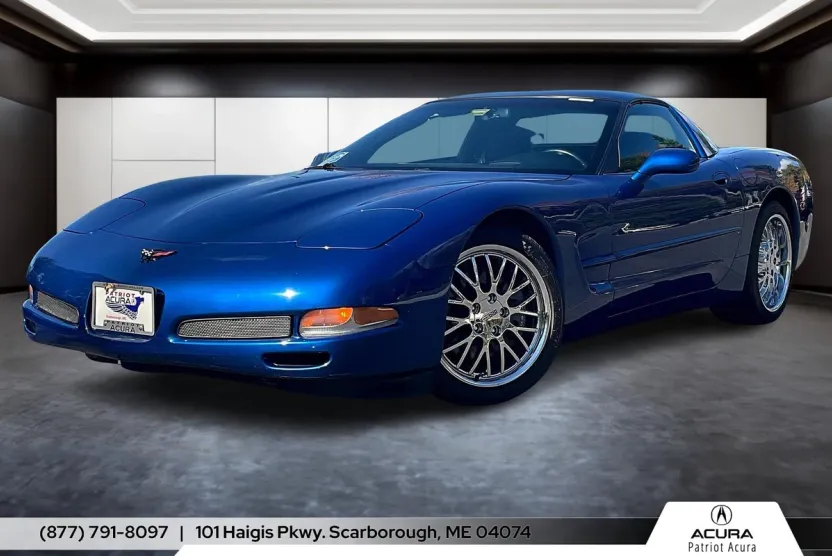 2002 Chevrolet Corvette Base photo 1