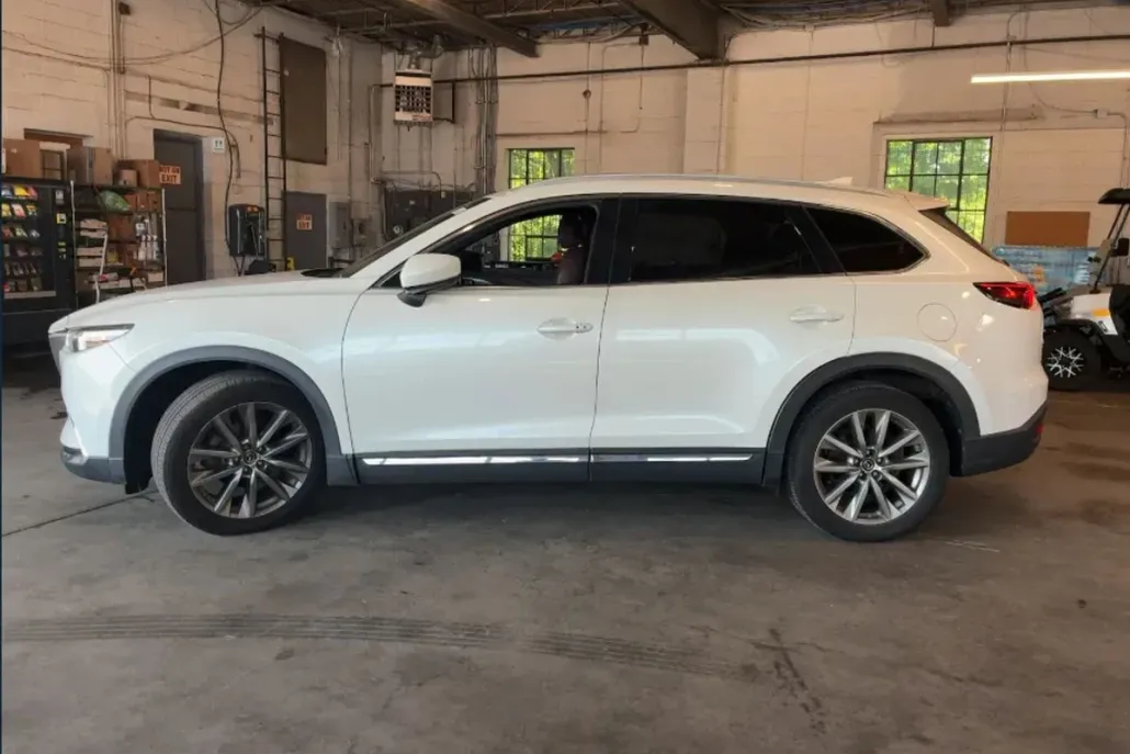 2018 Mazda CX-9 Signature Sport photo 1