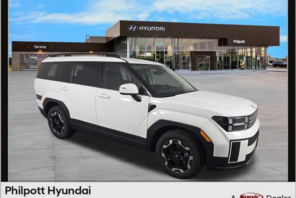 2025 Hyundai Santa Fe SEL photo 1