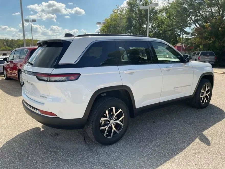 2025 Jeep Grand Cherokee Limited photo 1