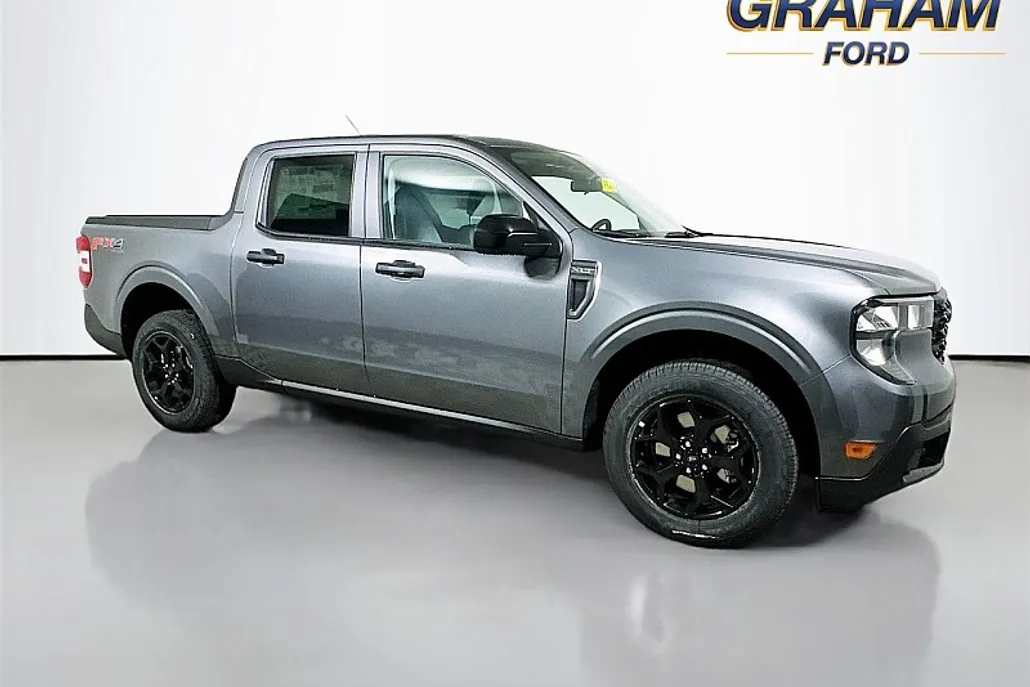 2025 Ford Maverick XLT photo 1
