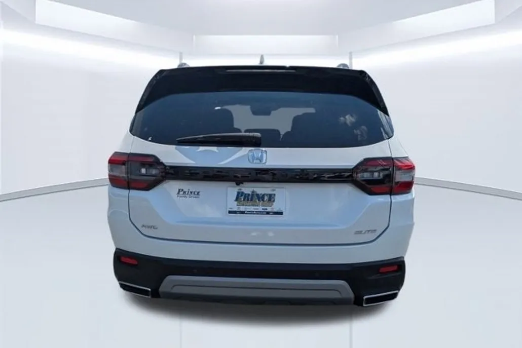 2023 Honda Pilot Elite photo 1