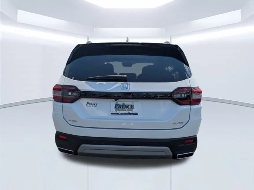2023 Honda Pilot Elite photo 1