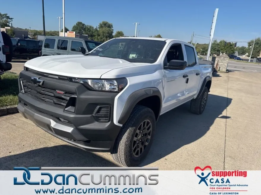 2026 Chevrolet Colorado Trail Boss photo 1