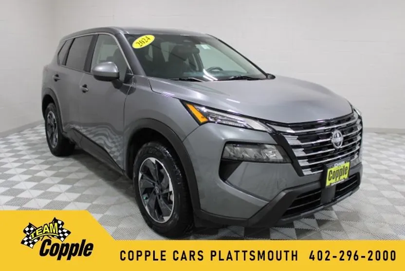 2024 Nissan Rogue SV photo 1