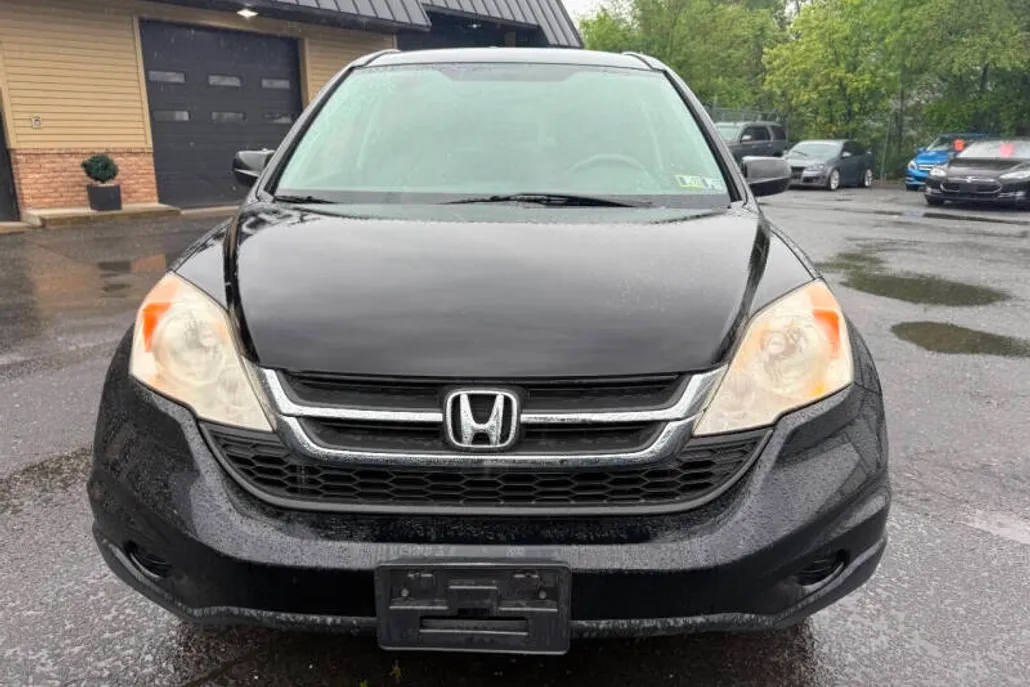 2011 Honda CR-V SE photo 1